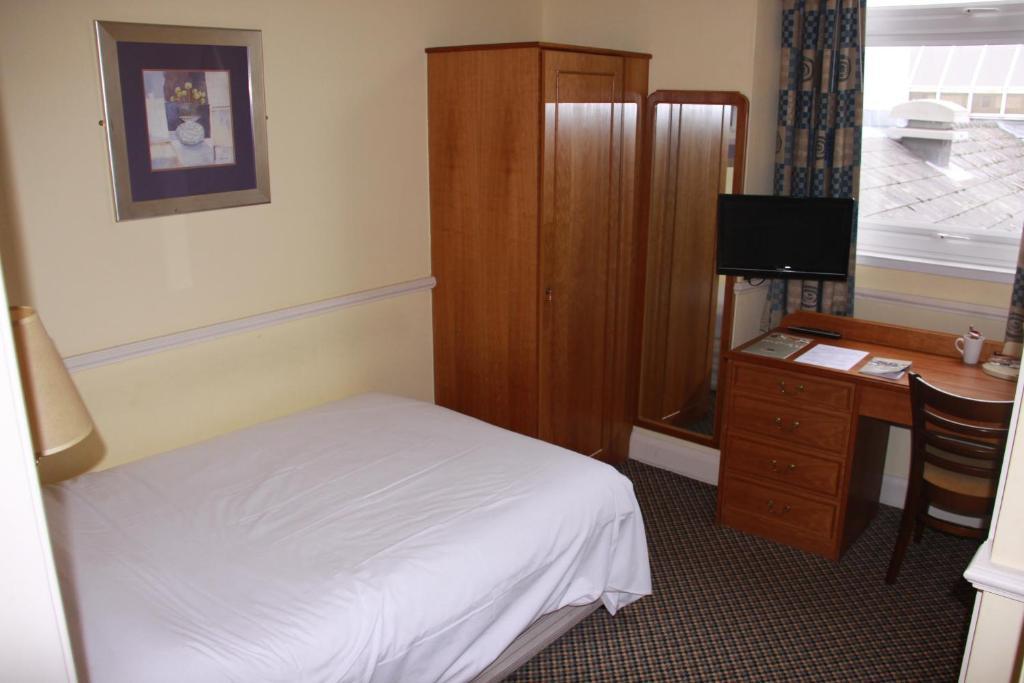 Church Guesthouse Cardiff Pokoj fotografie